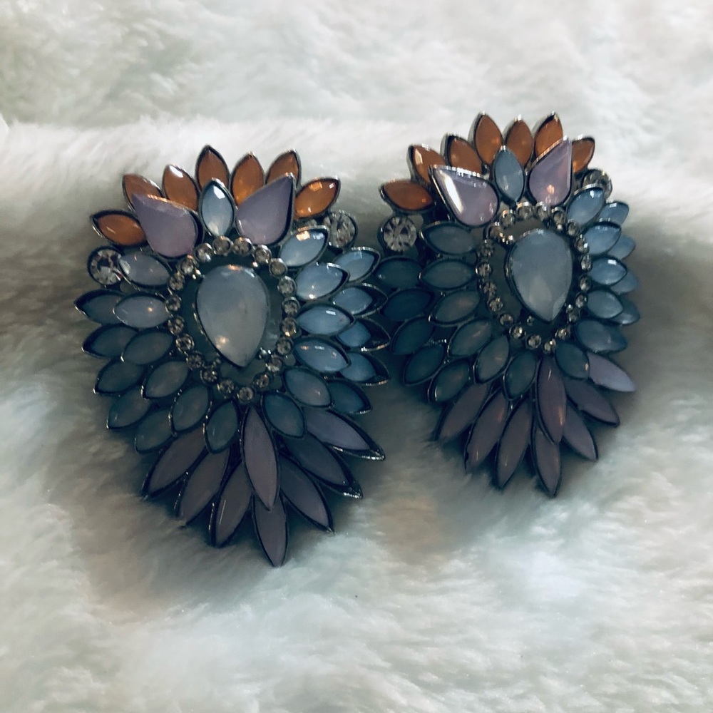 Earrings - Picture 8 of 8